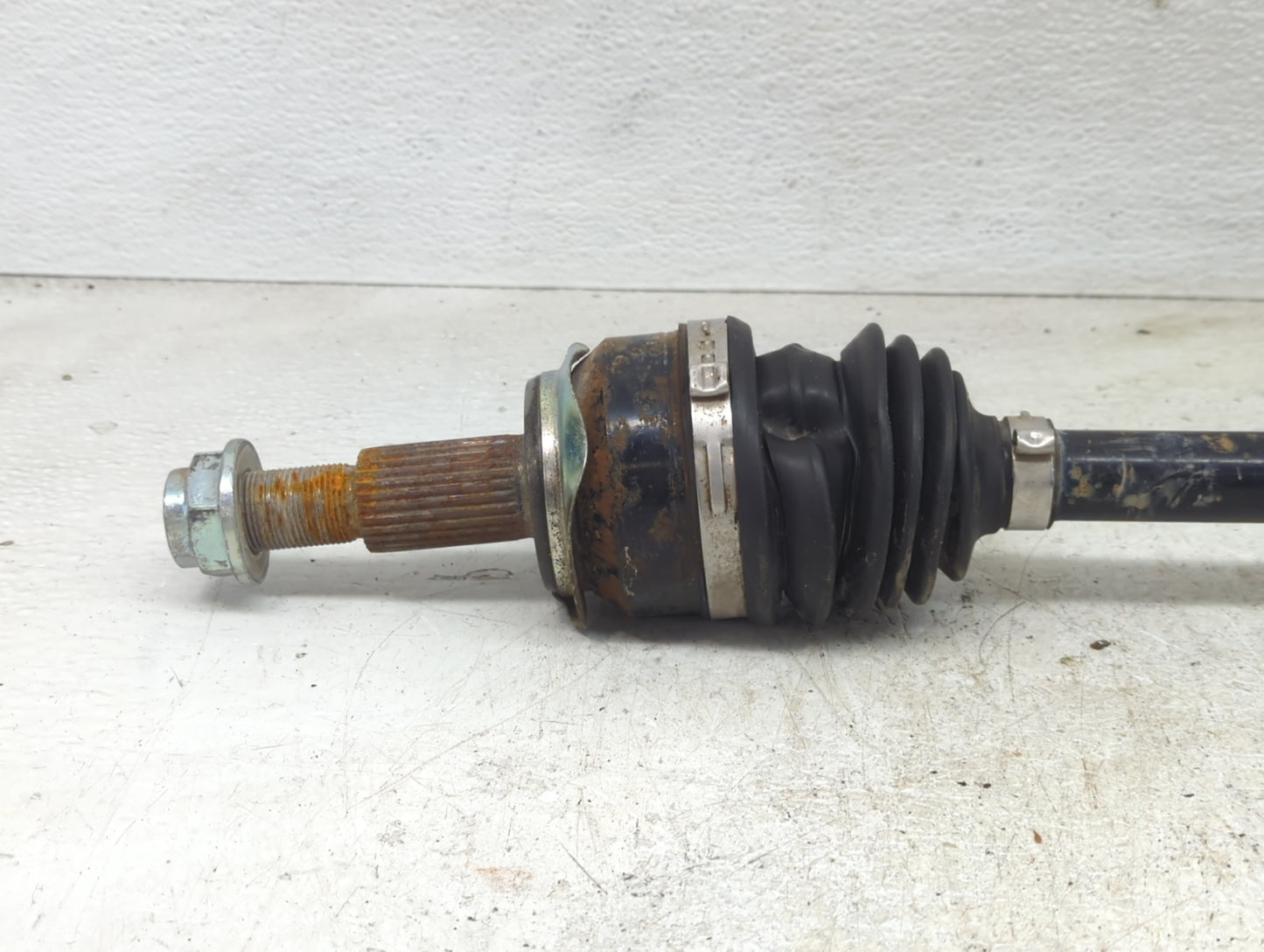 2014-2018 Mazda 3 Axle Shaft Front Passenger Cv C/v - Oemusedautoparts1.com