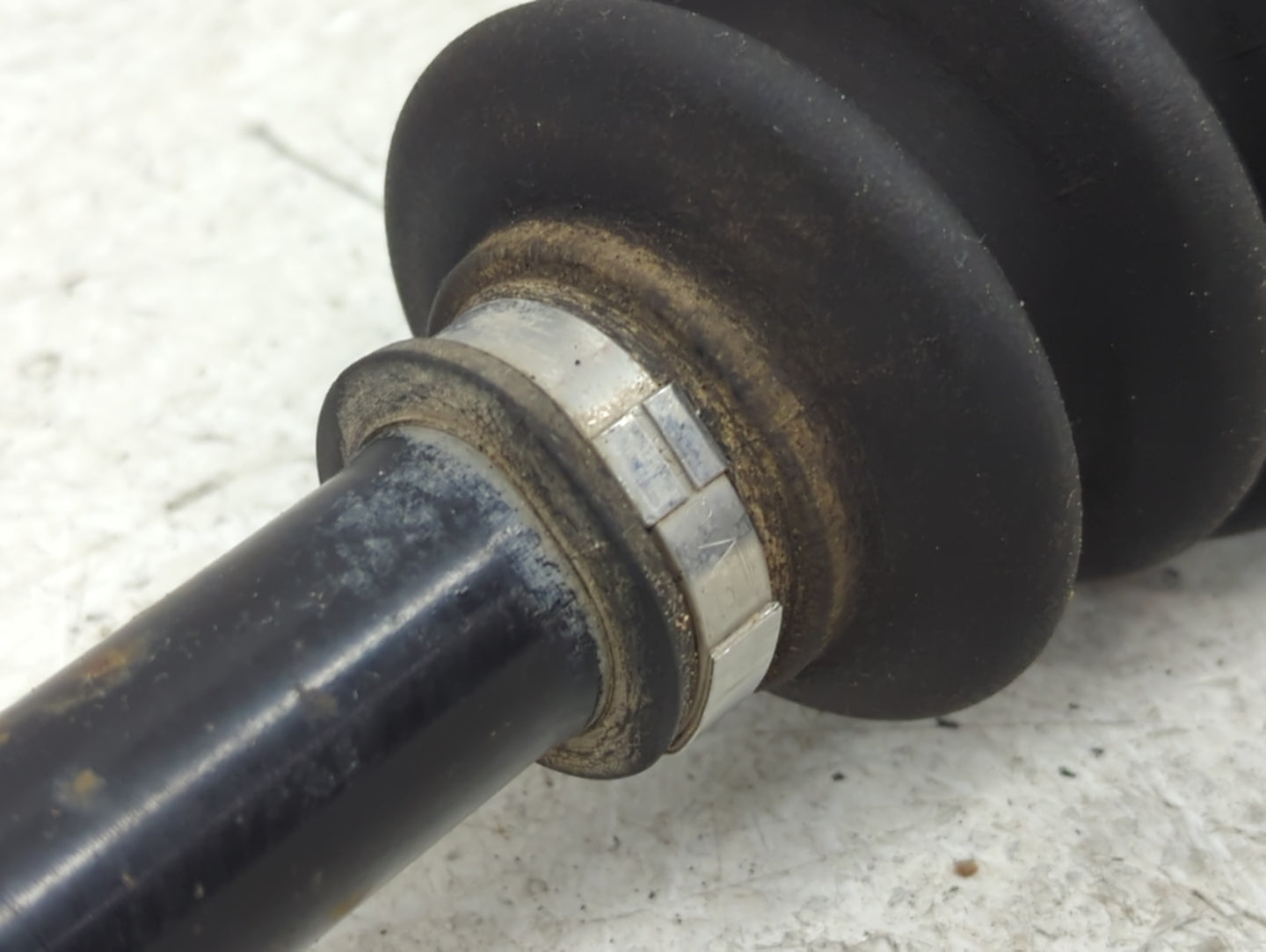 2014-2018 Mazda 3 Axle Shaft Front Passenger Cv C/v - Oemusedautoparts1.com