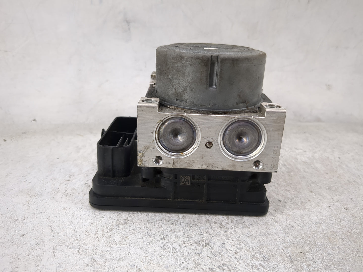 2017-2018 Mazda 3 ABS Pump Control Module Replacement P/N:BACS 43 7A0 A BACS437A0A, KF620 Fits Fits 2017 2018 OEM Used Auto 