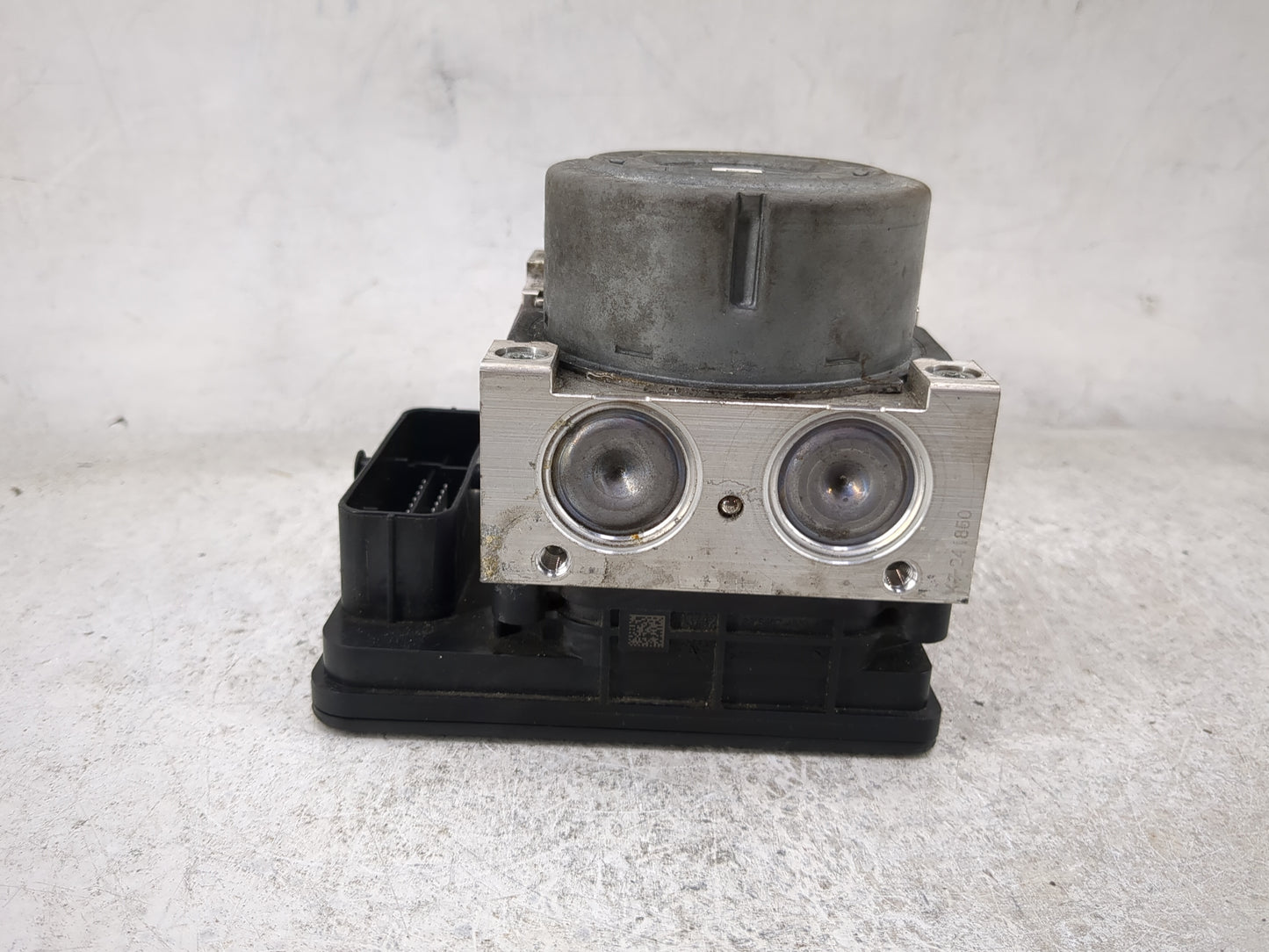 2017-2018 Mazda 3 ABS Pump Control Module Replacement P/N:BACS 43 7A0 A BACS437A0A, KF620 Fits Fits 2017 2018 OEM Used Auto 