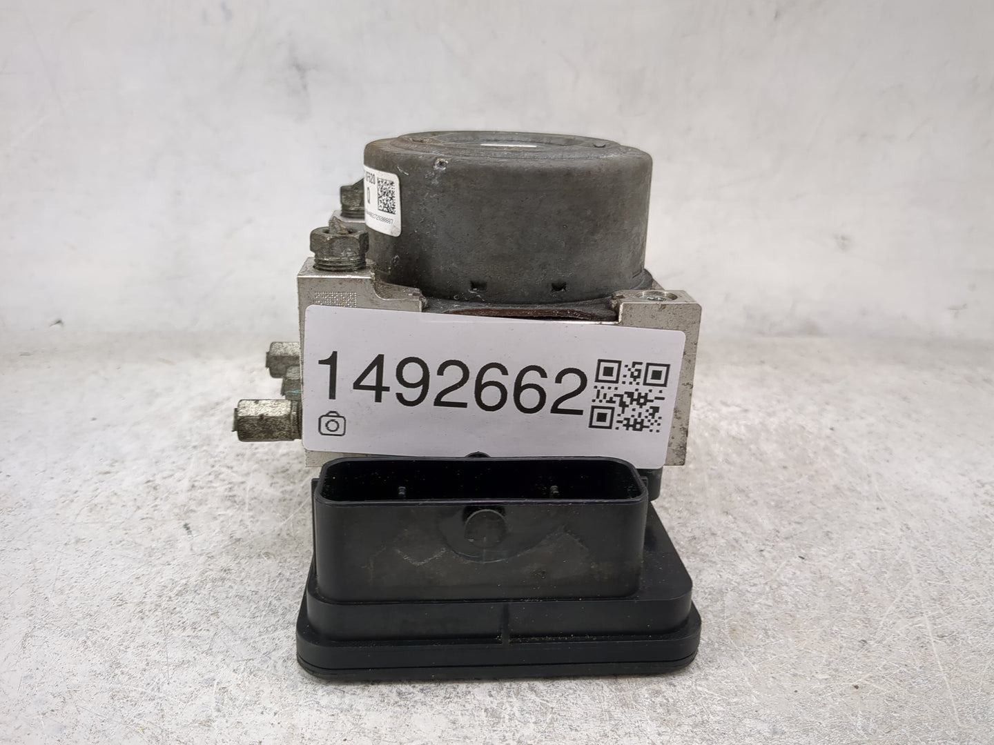 2017-2018 Mazda 3 ABS Pump Control Module Replacement P/N:BACS 43 7A0 A BACS437A0A, KF620 Fits Fits 2017 2018 OEM Used Auto 