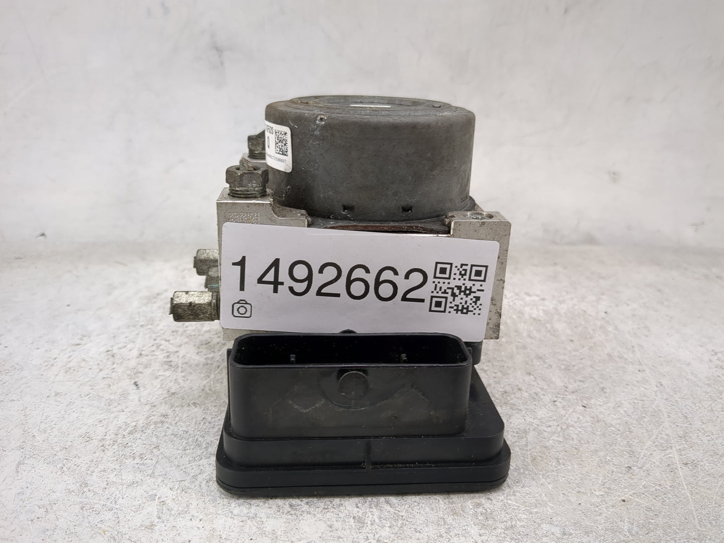 2017-2018 Mazda 3 ABS Pump Control Module Replacement P/N:BACS 43 7A0 A BACS437A0A, KF620 Fits Fits 2017 2018 OEM Used Auto 