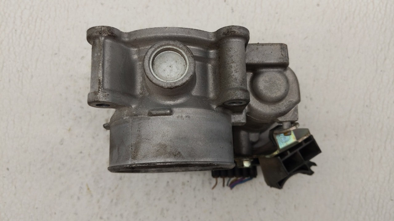 2012-2014 Mazda 3 Throttle Body P/N:152009S18 13 640 A, 640 K4238 1R24, 640 K4238 6R26, 13 640 B Fits Fits 2012 2013 2014 OE