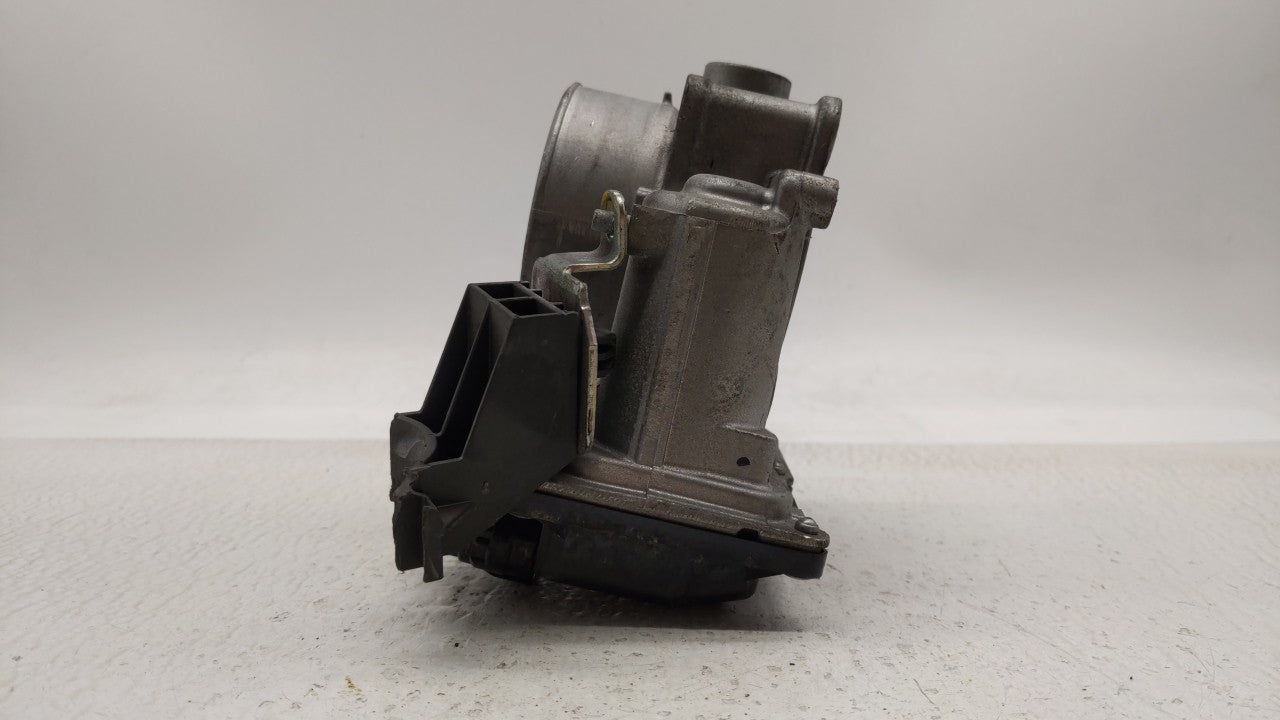 2012-2014 Mazda 3 Throttle Body P/N:152009S18 13 640 A, 640 K4238 1R24, 640 K4238 6R26, 13 640 B Fits Fits 2012 2013 2014 OE