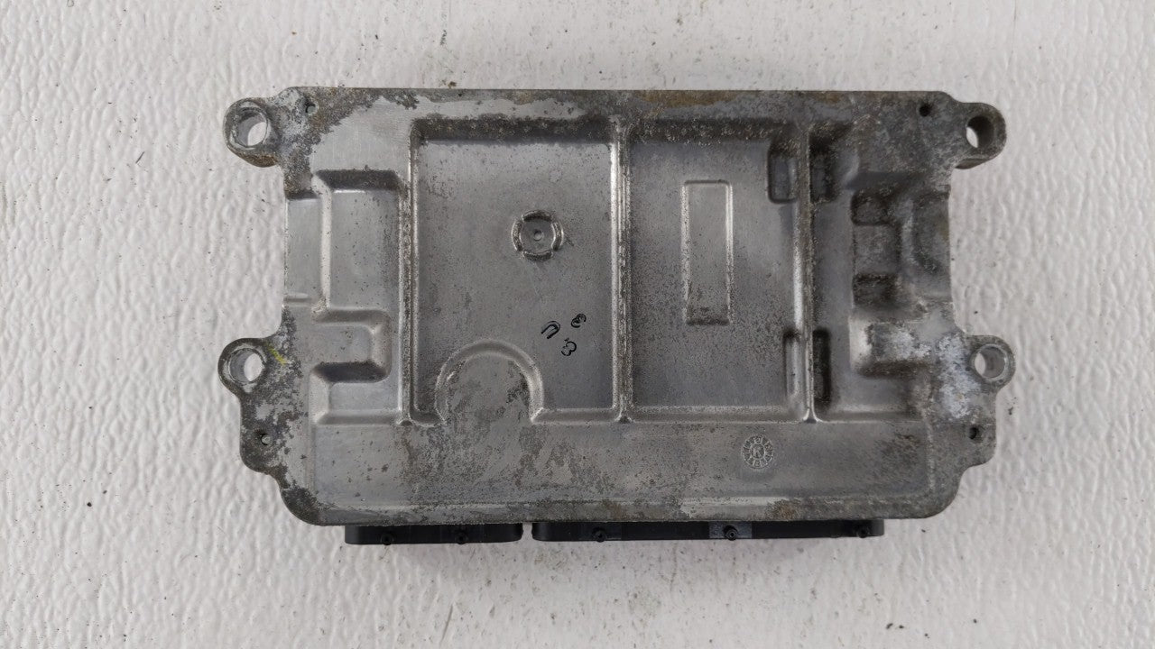 2017-2018 Mazda 3 PCM Engine Control Computer ECU ECM PCU OEM P/N:PSAP 18 881 PY9W 18 881A, PY9W 18 881 Fits Fits 2016 2017 