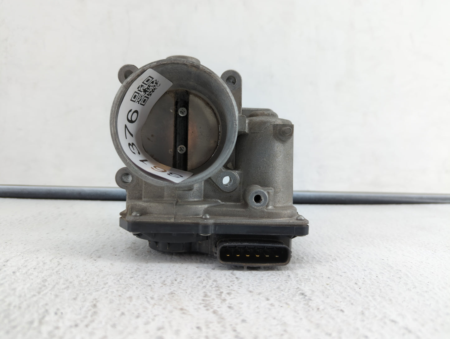 2012-2014 Mazda 3 Throttle Body P/N:640 K4238 9T06 PE01 13 640 B, 13 640 A, 640 K4238 1R24 Fits Fits 2012 2013 2014 OEM Used