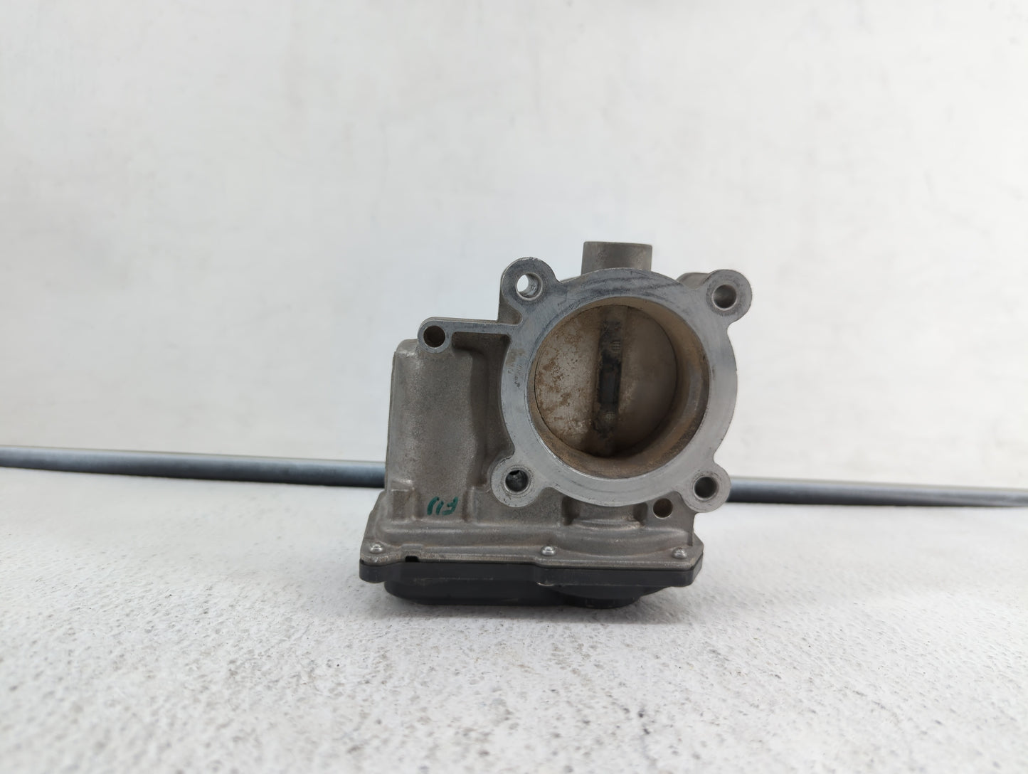 2012-2014 Mazda 3 Throttle Body P/N:640 K4238 9T06 PE01 13 640 B, 13 640 A, 640 K4238 1R24 Fits Fits 2012 2013 2014 OEM Used