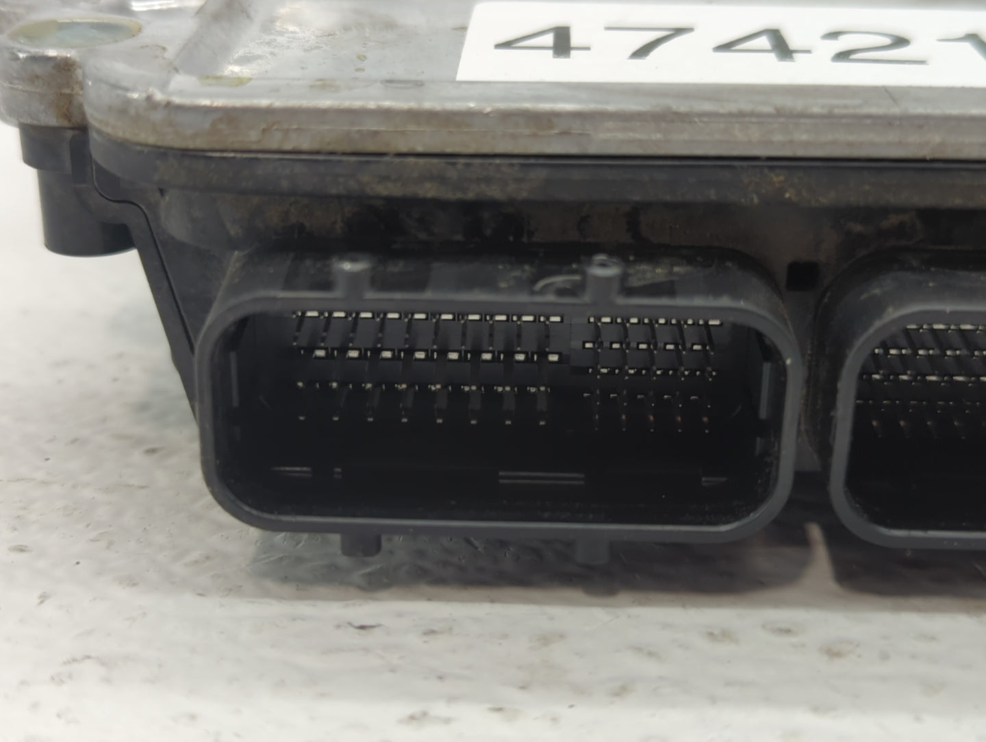 2017-2018 Mazda 3 PCM Engine Control Computer ECU ECM PCU OEM P/N:PYJM 18 8K2B PY9V 18 881, PYAA 18 881A Fits Fits 2016 2017