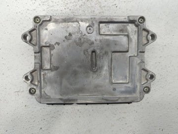 2017-2018 Mazda 3 PCM Engine Control Computer ECU ECM PCU OEM P/N:PSAE 18 881 PY9W 18 881 Fits Fits 2017 2018 OEM Used Auto 