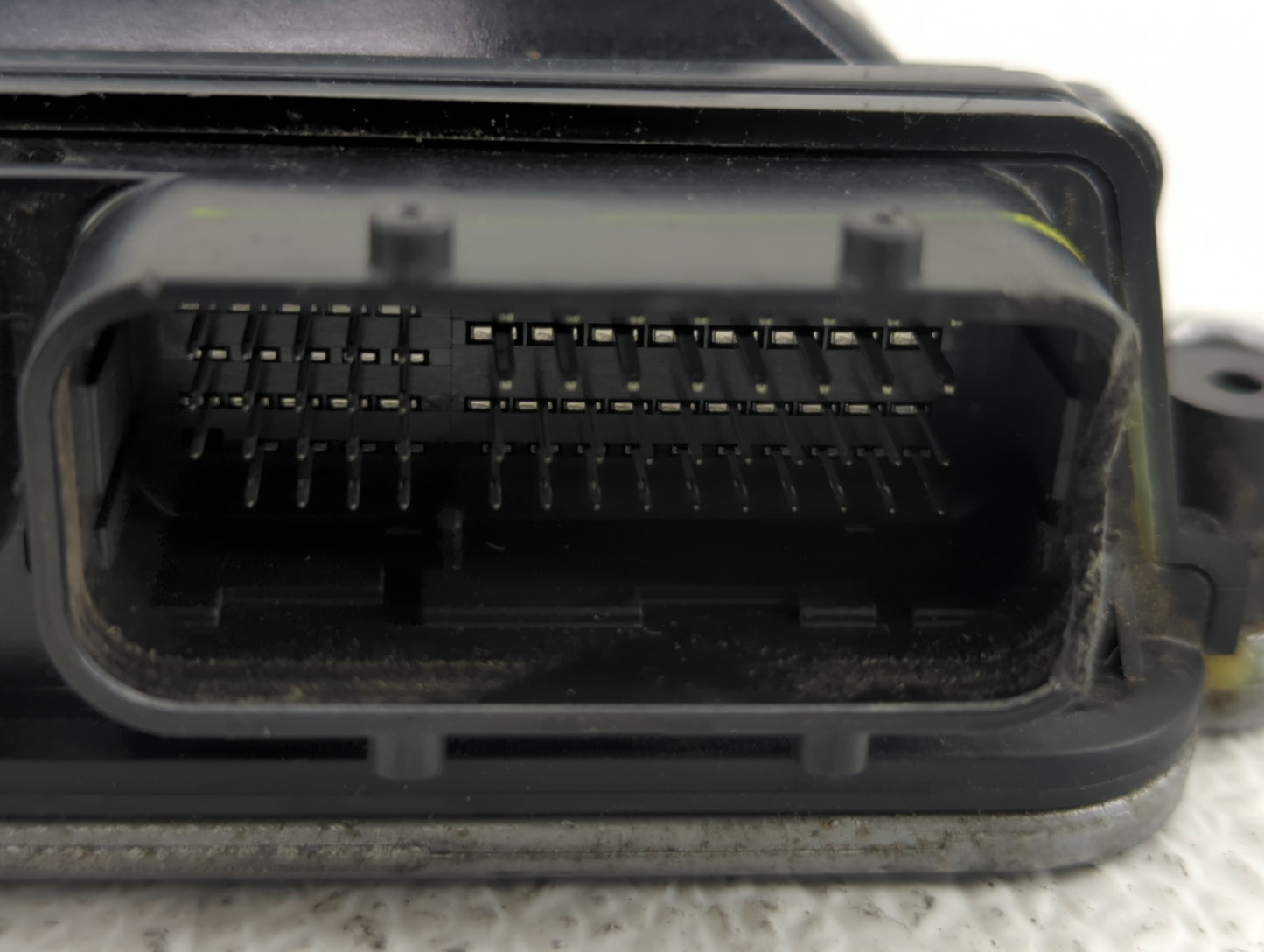 2017-2018 Mazda 3 PCM Engine Control Computer ECU ECM PCU OEM P/N:PSAE 18 881 PY9W 18 881A, PY9W 18 881 Fits Fits 2016 2017 
