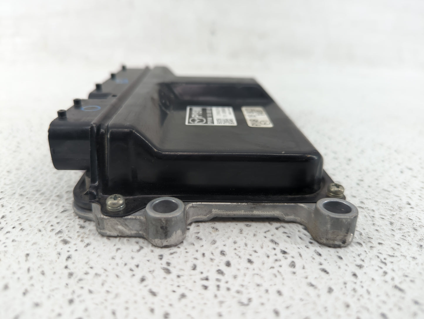 2017-2018 Mazda 3 PCM Engine Control Computer ECU ECM PCU OEM P/N:PSAE 18 881 PY9W 18 881A, PY9W 18 881 Fits Fits 2016 2017 