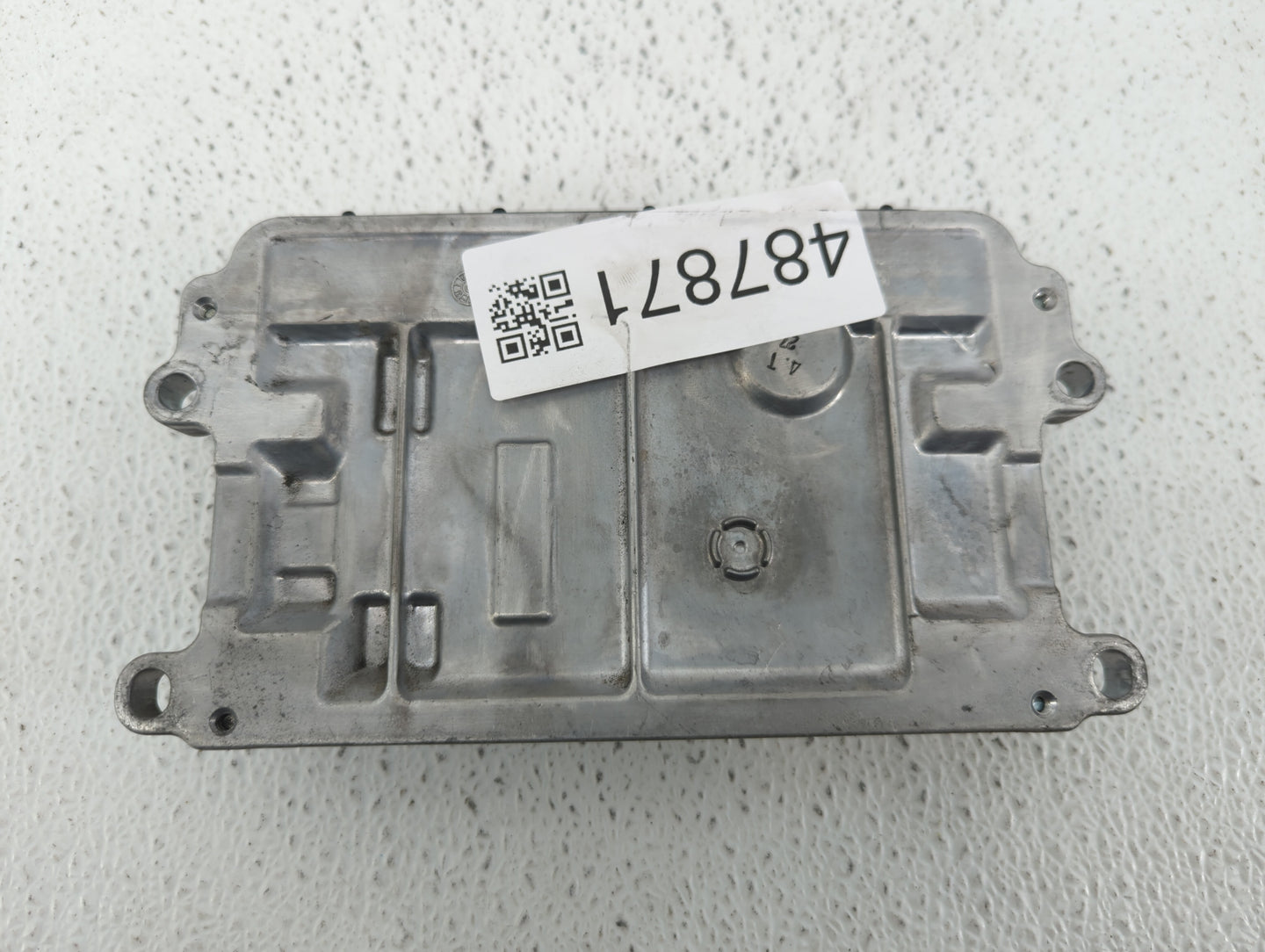 2017-2018 Mazda 3 PCM Engine Control Computer ECU ECM PCU OEM P/N:PSAE 18 881 PY9W 18 881A, PY9W 18 881 Fits Fits 2016 2017 