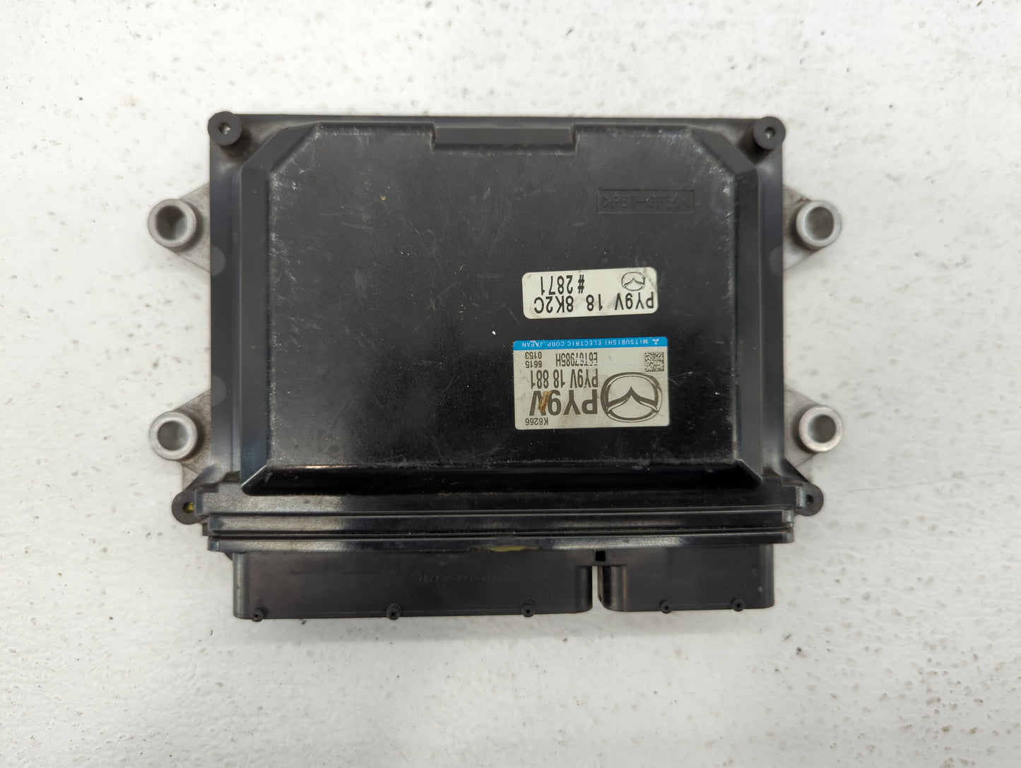 2017-2018 Mazda 3 PCM Engine Control Computer ECU ECM PCU OEM P/N:PY9W 18 881 PSAE 18 881, PY9W 18 881A Fits Fits 2016 2017 