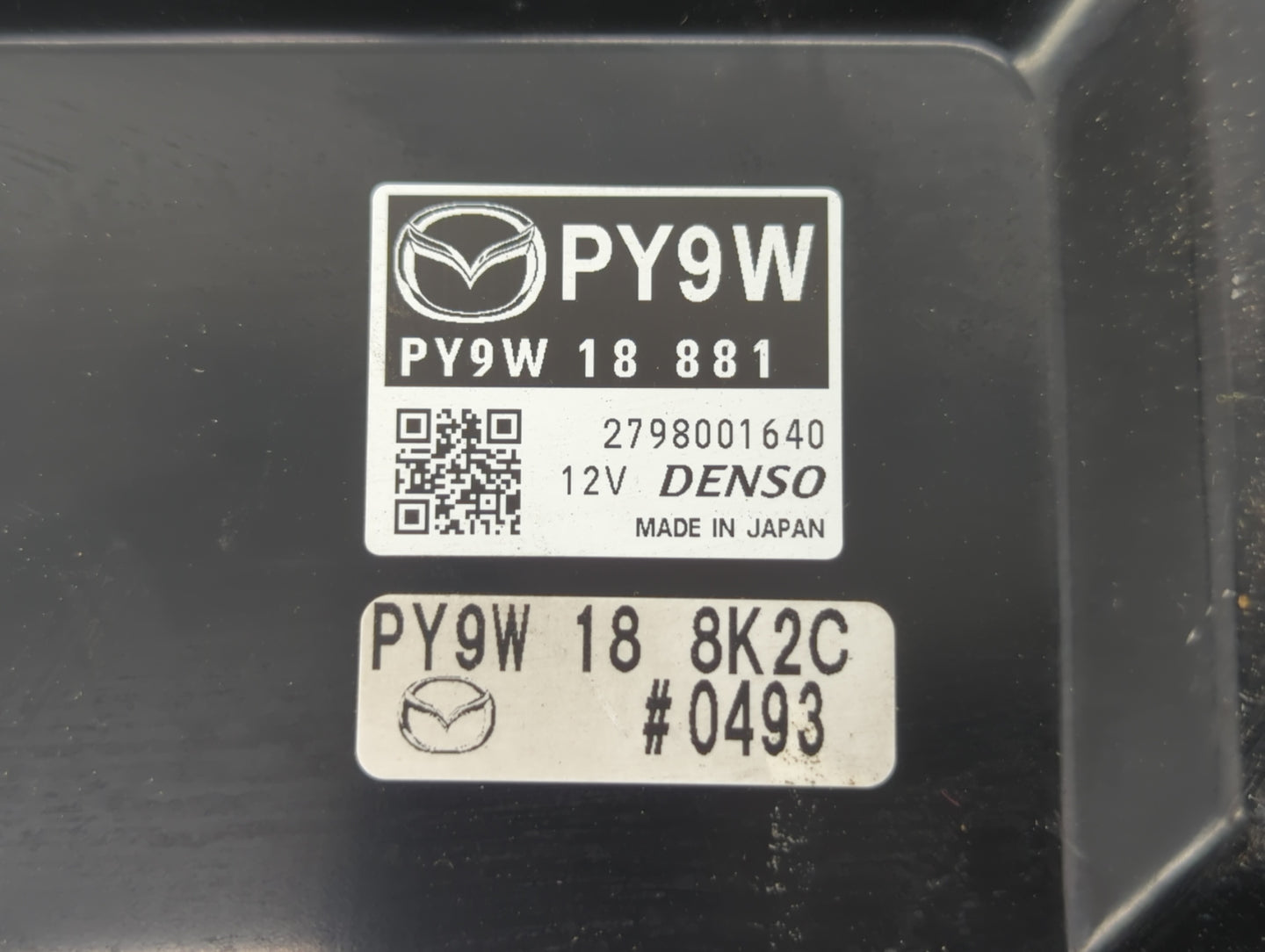 2017-2018 Mazda 3 PCM Engine Control Computer ECU ECM PCU OEM P/N:PY9W 18 881 PY9V 18 881, PSAE 18 881 Fits Fits 2016 2017 2