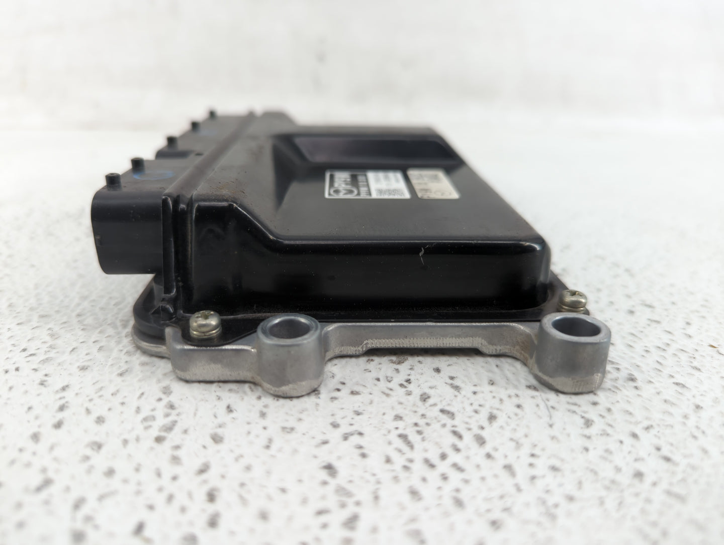 2017-2018 Mazda 3 PCM Engine Control Computer ECU ECM PCU OEM P/N:PY9W 18 881 PY9V 18 881, PSAE 18 881 Fits Fits 2016 2017 2