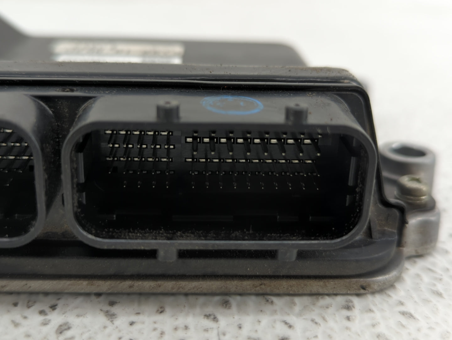 2017-2018 Mazda 3 PCM Engine Control Computer ECU ECM PCU OEM P/N:PY9W 18 881 PY9V 18 881, PSAE 18 881 Fits Fits 2016 2017 2