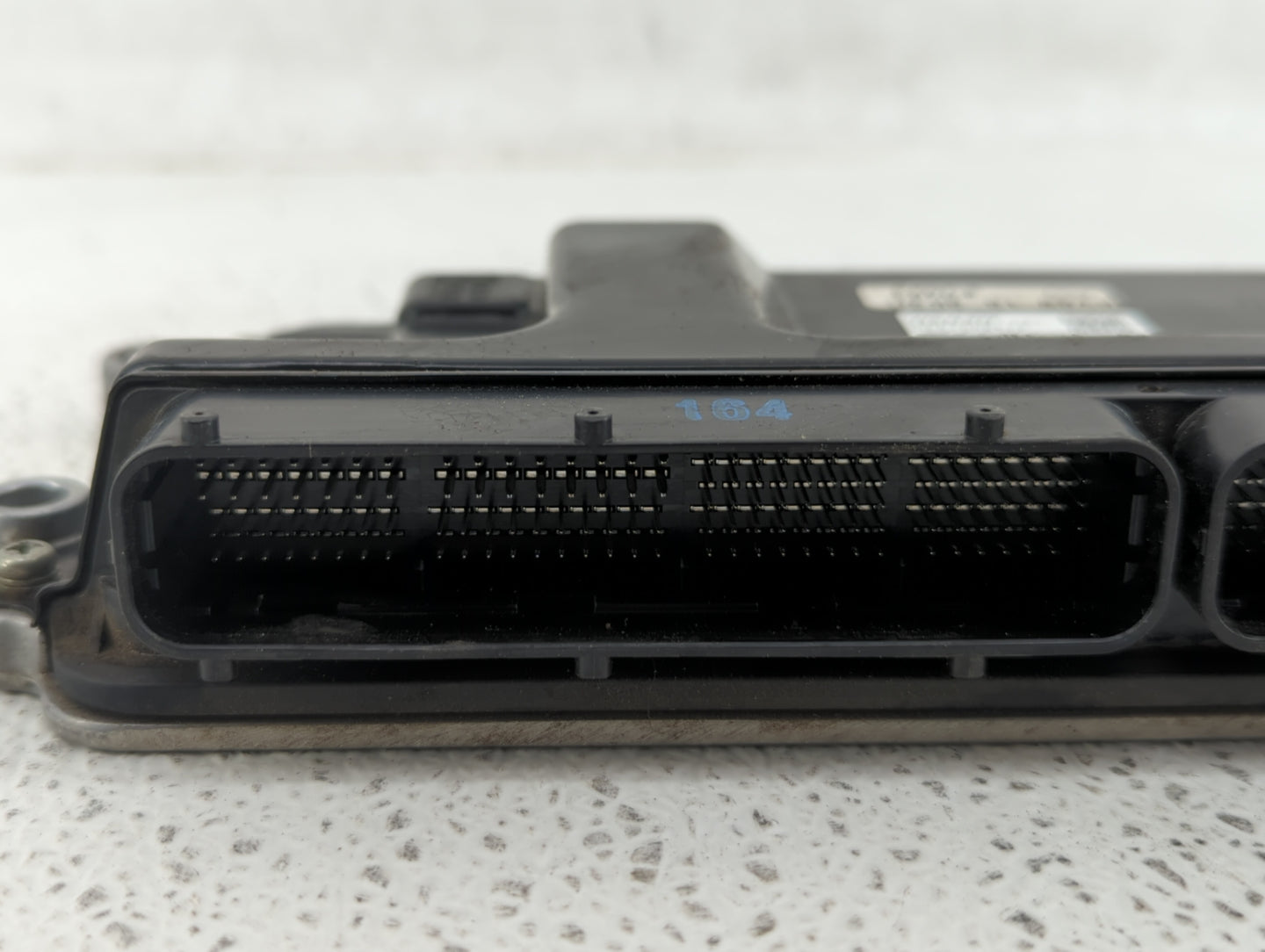 2017-2018 Mazda 3 PCM Engine Control Computer ECU ECM PCU OEM P/N:PY9W 18 881 PY9V 18 881, PSAE 18 881 Fits Fits 2016 2017 2