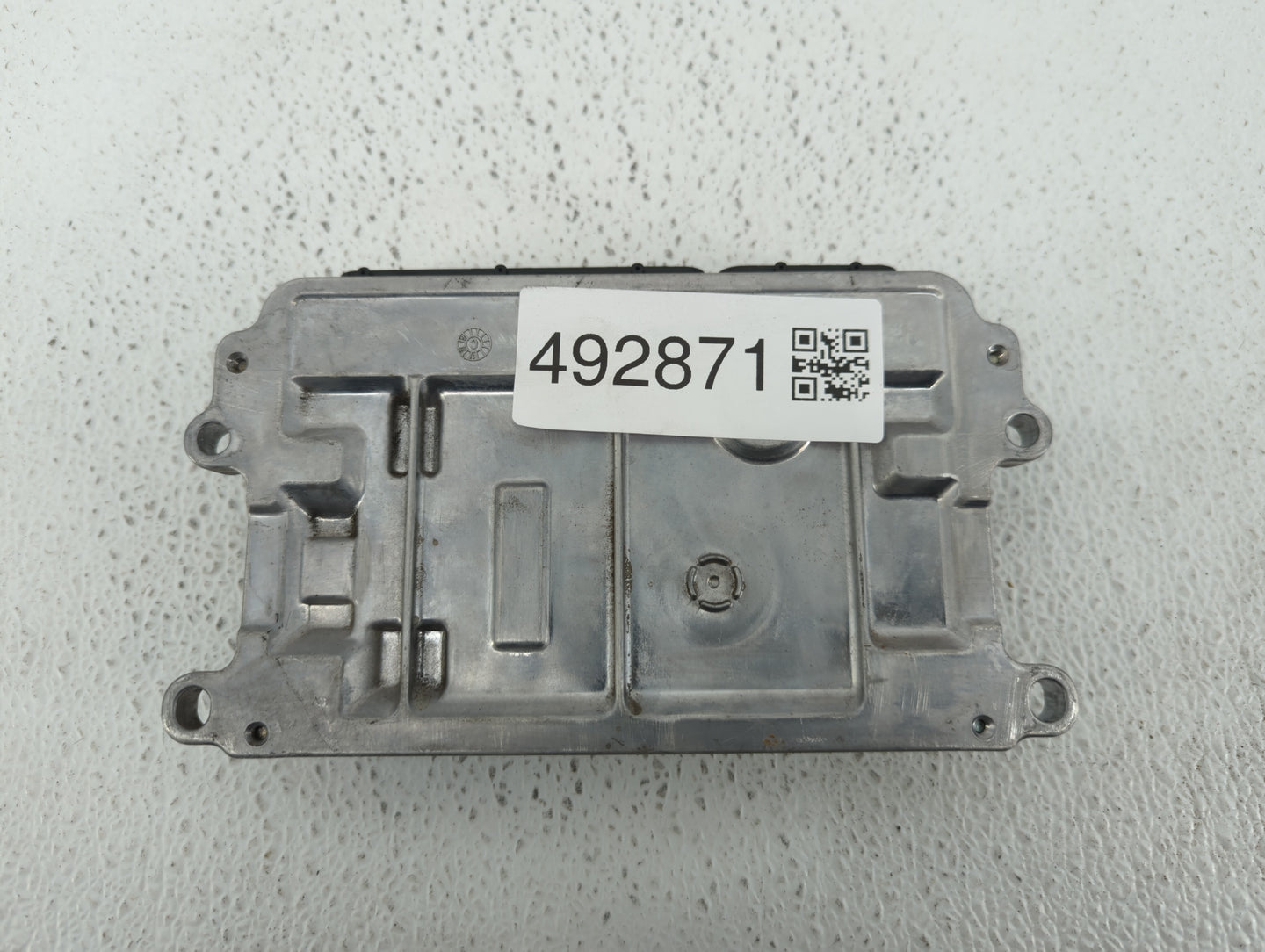2017-2018 Mazda 3 PCM Engine Control Computer ECU ECM PCU OEM P/N:PY9W 18 881 PY9V 18 881, PSAE 18 881 Fits Fits 2016 2017 2