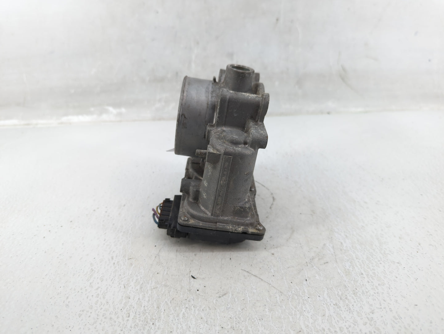 2014-2018 Mazda 3 Throttle Body P/N:PY01 13 640 A Fits Fits 2014 2015 2016 2017 2018 OEM Used Auto Parts - Oemusedautoparts1