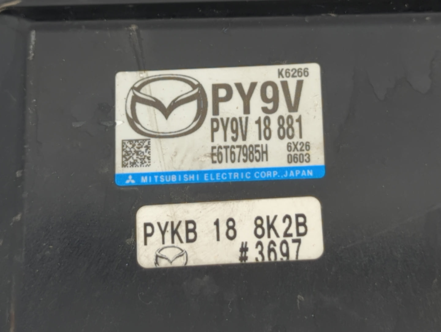 2017-2018 Mazda 3 PCM Engine Control Computer ECU ECM PCU OEM P/N:PYKB 18 8K2B PY9V 18 881 Fits Fits 2016 2017 2018 OEM Used