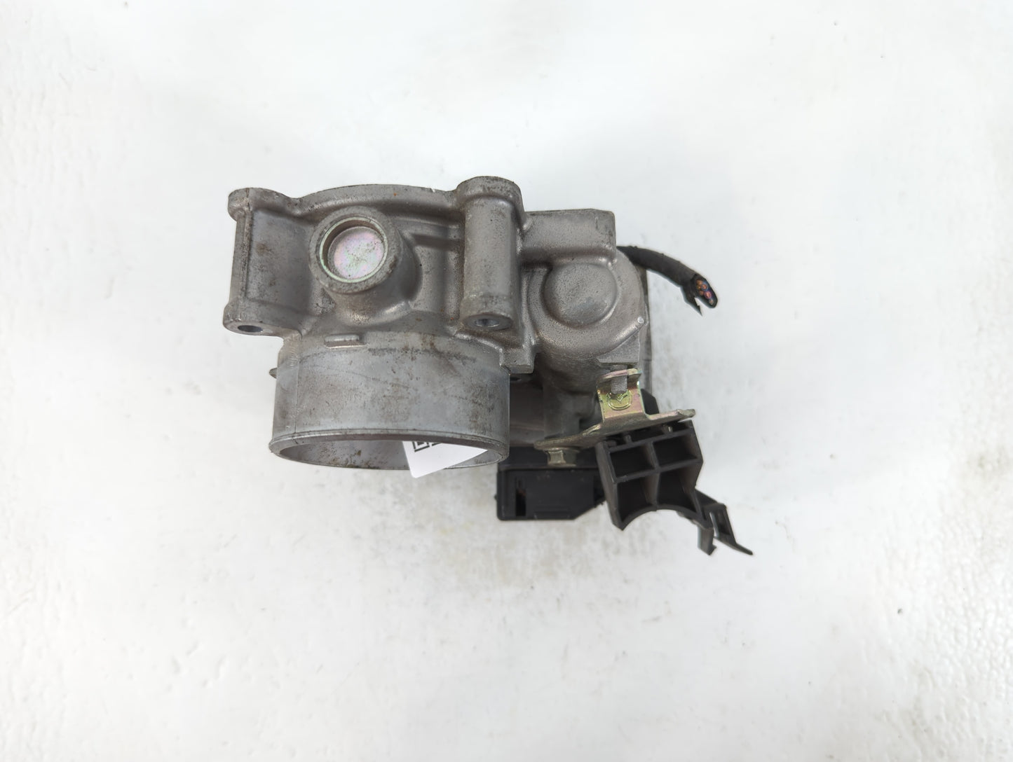 2012-2018 Mazda 3 Throttle Body P/N:13 640 0076 9T19 Fits Fits 2012 2013 2014 2015 2016 2017 2018 OEM Used Auto Parts - Oemu
