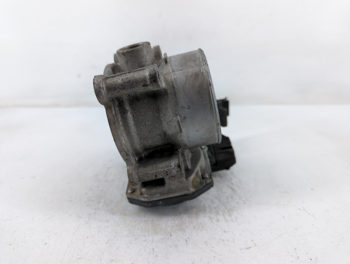 2012-2018 Mazda 3 Throttle Body P/N:13 640 0076 9T19 Fits Fits 2012 2013 2014 2015 2016 2017 2018 OEM Used Auto Parts - Oemu