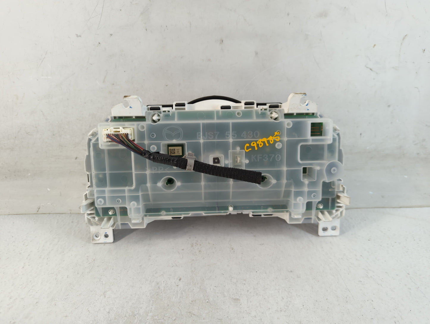 2014-2016 Mazda 3 Instrument Cluster Speedometer Gauges P/N:24 BAJC D Fits Fits 2014 2015 2016 OEM Used Auto Parts - Oemused