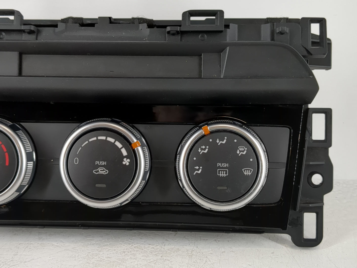 2017 Mazda 6 Climate Control Module Temperature AC/Heater Replacement P/N:GMN3 55260 H GRT6 61 190B Fits OEM Used Auto Parts