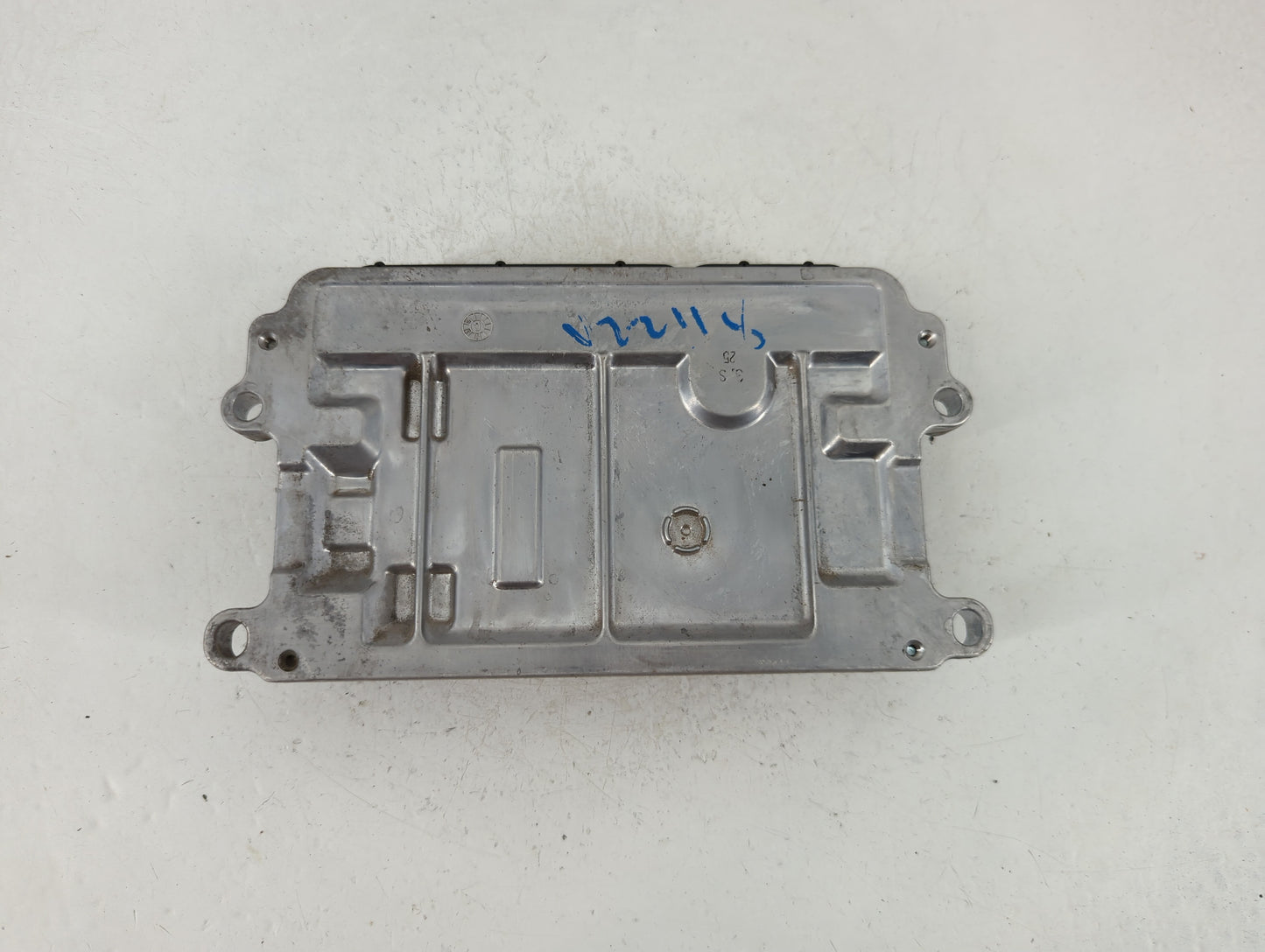 2016-2017 Mazda 6 PCM Engine Control Computer ECU ECM PCU OEM P/N:PY9W 18 881A Fits Fits 2016 2017 2018 OEM Used Auto Parts 