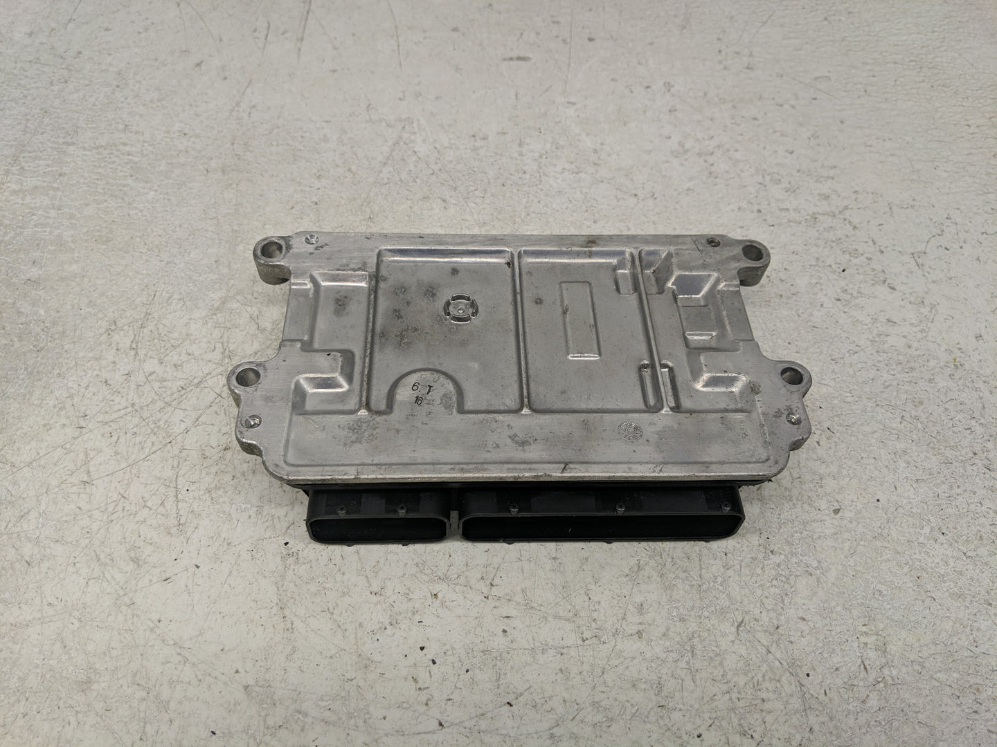 2016-2017 Mazda 6 PCM Engine Control Computer ECU ECM PCU OEM P/N:PYAA 18 881A Fits Fits 2016 2017 2018 OEM Used Auto Parts 
