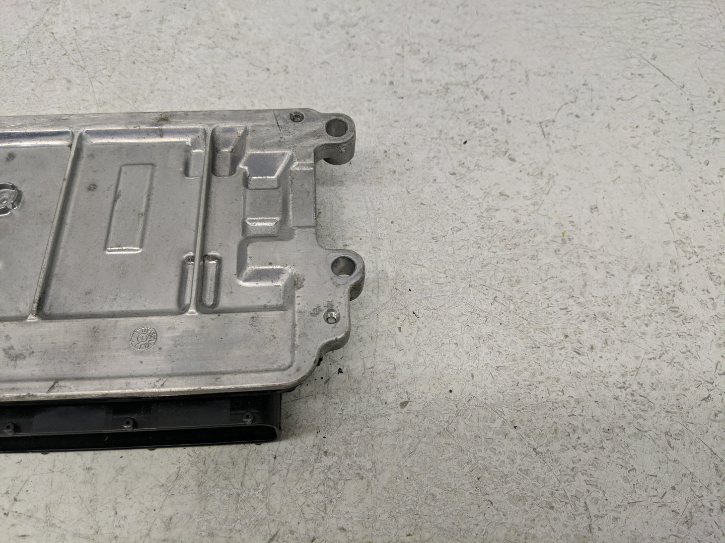 2016-2017 Mazda 6 PCM Engine Control Computer ECU ECM PCU OEM P/N:PYAA 18 881A Fits Fits 2016 2017 2018 OEM Used Auto Parts 