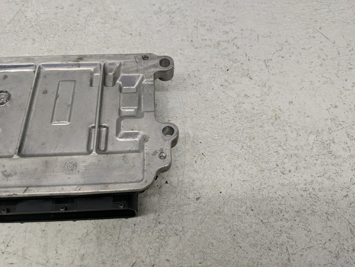 2016-2017 Mazda 6 PCM Engine Control Computer ECU ECM PCU OEM P/N:PYAA 18 881A Fits Fits 2016 2017 2018 OEM Used Auto Parts 