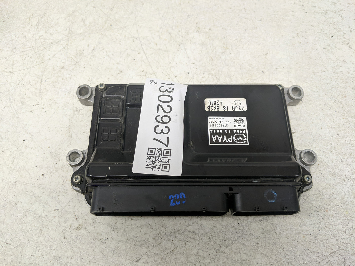 2016-2017 Mazda 6 PCM Engine Control Computer ECU ECM PCU OEM P/N:PYAA 18 881A Fits Fits 2016 2017 2018 OEM Used Auto Parts 