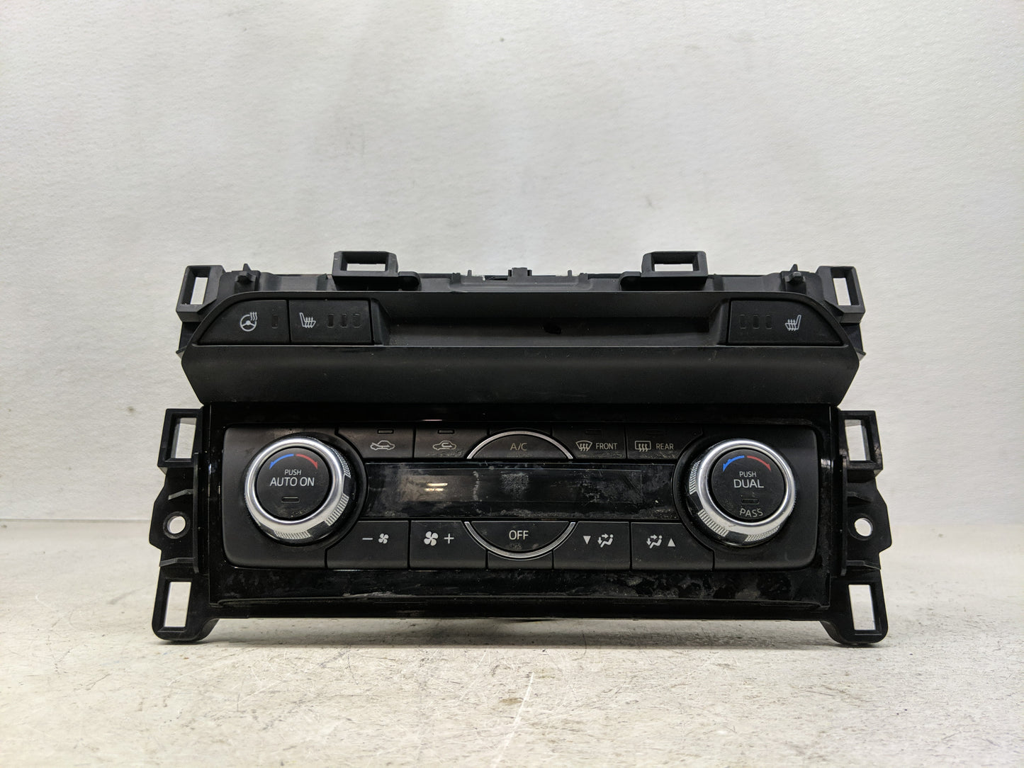 2017 Mazda 6 Climate Control Module Temperature AC/Heater Replacement P/N:VPGALH-18C612-JB GRV1 61 190 A Fits OEM Used Auto 