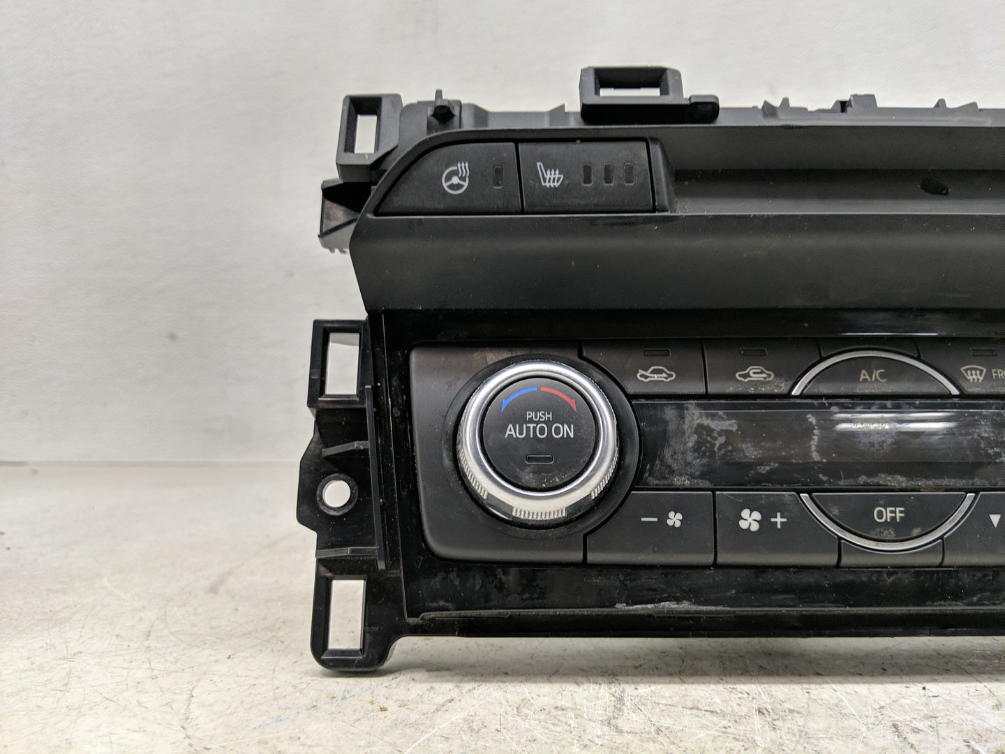 2017 Mazda 6 Climate Control Module Temperature AC/Heater Replacement P/N:VPGALH-18C612-JB GRV1 61 190 A Fits OEM Used Auto 