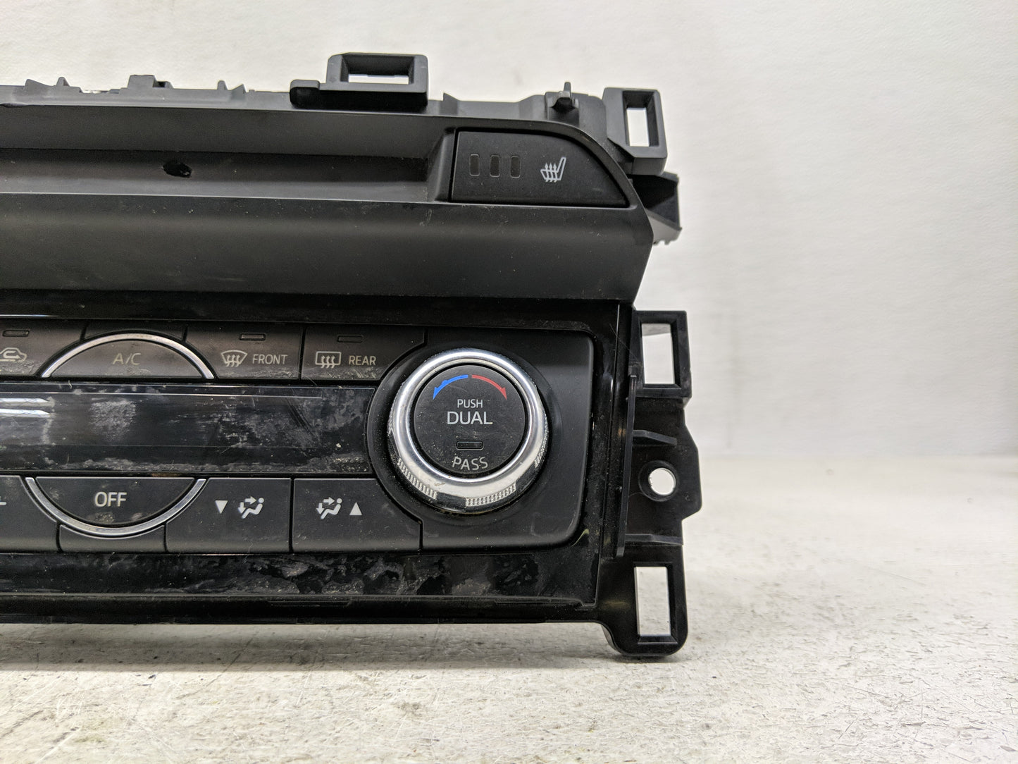 2017 Mazda 6 Climate Control Module Temperature AC/Heater Replacement P/N:VPGALH-18C612-JB GRV1 61 190 A Fits OEM Used Auto 