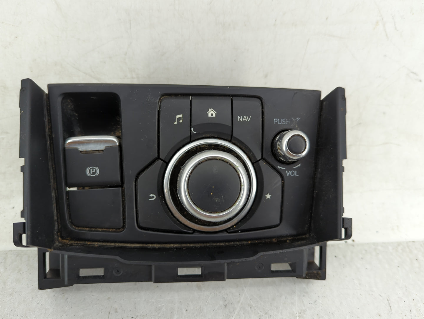 2016-2017 Mazda 6 Radio AM FM Cd Player Receiver Replacement P/N:GMJ6 66 CMO A Fits Fits 2016 2017 2018 OEM Used Auto Parts 