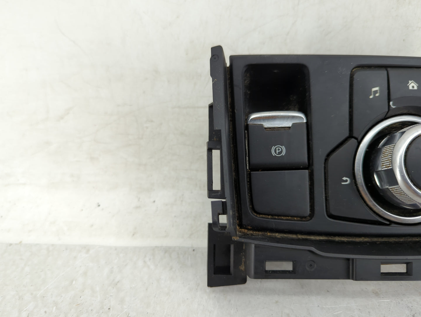 2016-2017 Mazda 6 Radio AM FM Cd Player Receiver Replacement P/N:GMJ6 66 CMO A Fits Fits 2016 2017 2018 OEM Used Auto Parts 