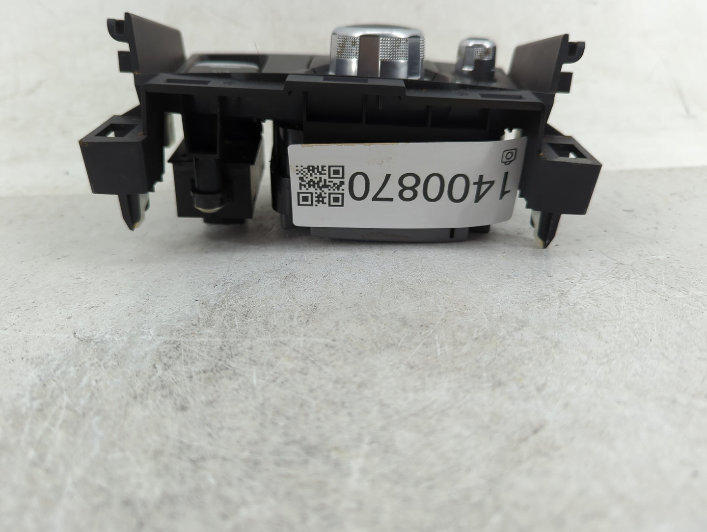2016-2017 Mazda 6 Radio AM FM Cd Player Receiver Replacement P/N:GMJ6 66 CMO A Fits Fits 2016 2017 2018 OEM Used Auto Parts 