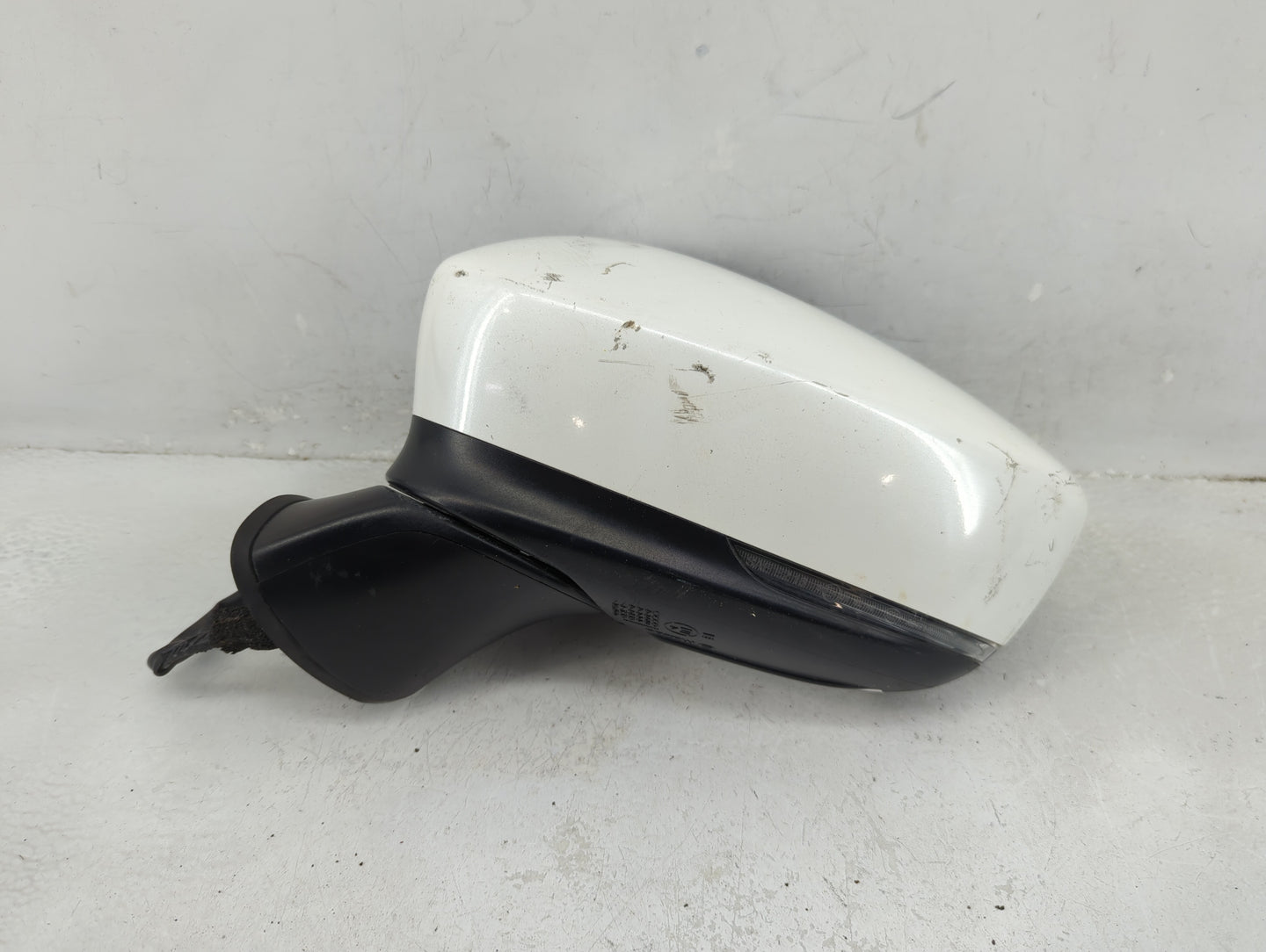 2017-2018 Mazda 6 Driver Side View Mirror - Left Door Mirror OEM Used - Oemusedautoparts1.com
