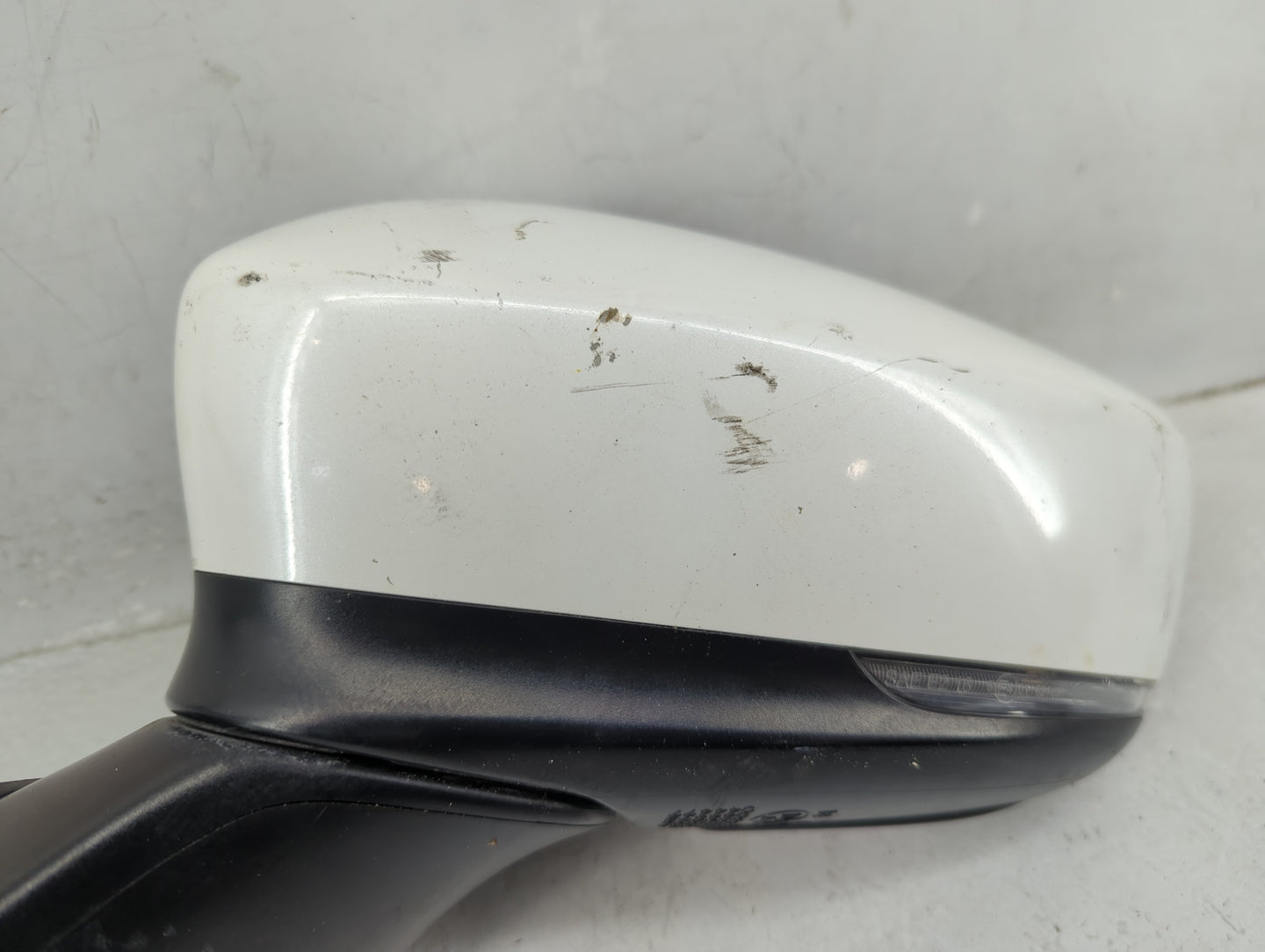 2017-2018 Mazda 6 Driver Side View Mirror - Left Door Mirror OEM Used - Oemusedautoparts1.com