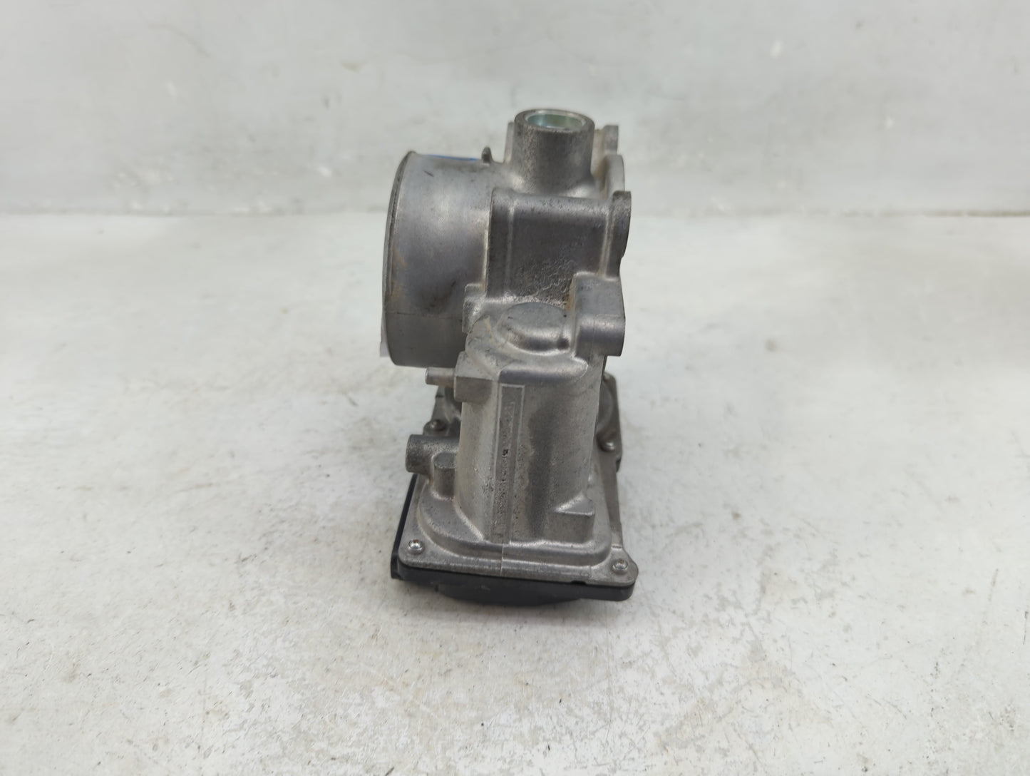 2014-2017 Mazda 6 Throttle Body P/N:PY0113640A Fits Fits 2014 2015 2016 2017 2018 OEM Used Auto Parts - Oemusedautoparts1.co