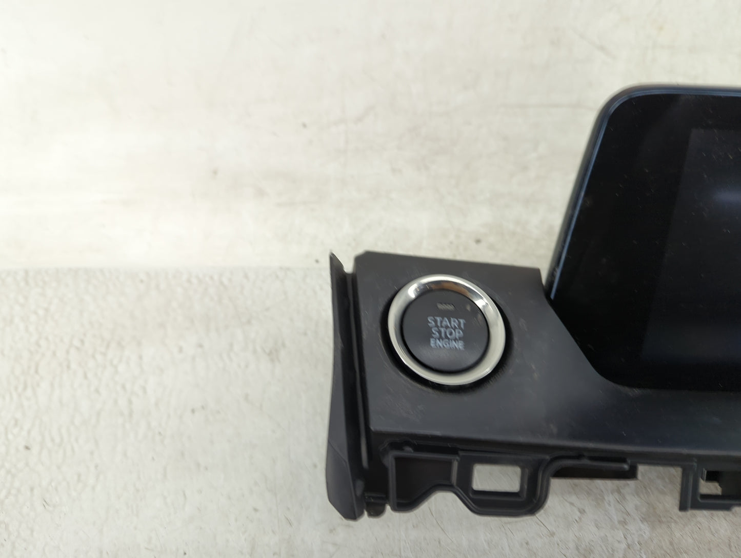 2017 Mazda 6 Radio AM FM Cd Player Receiver Replacement P/N:GRT7611J0 Fits Fits 2018 2019 2020 OEM Used Auto Parts - Oemused