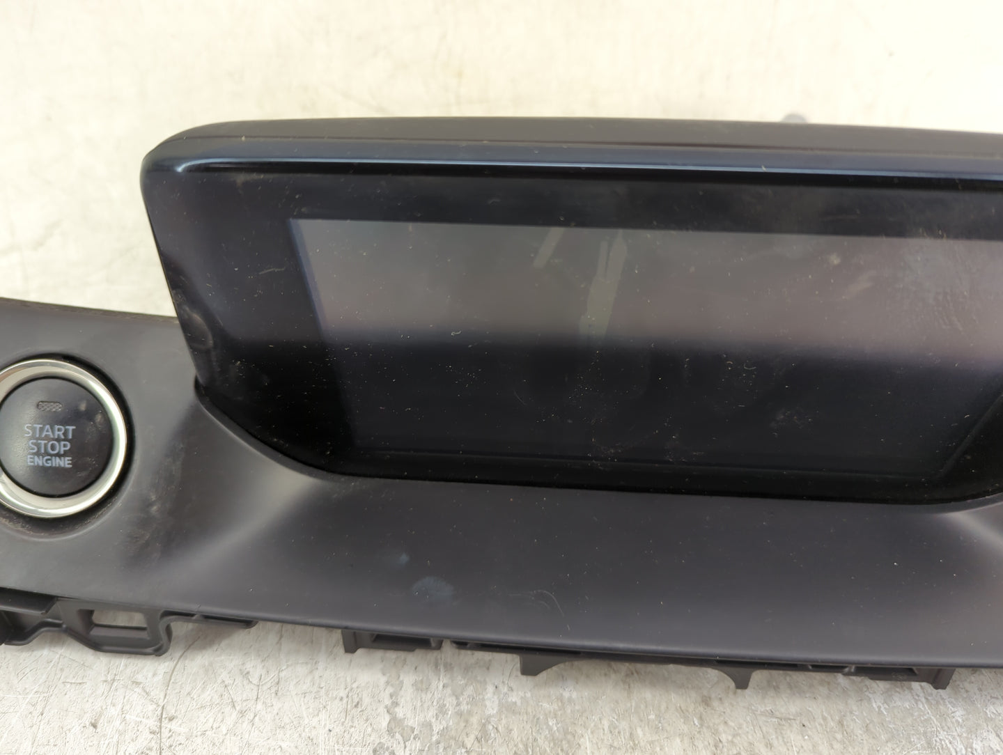 2017 Mazda 6 Radio AM FM Cd Player Receiver Replacement P/N:GRT7611J0 Fits Fits 2018 2019 2020 OEM Used Auto Parts - Oemused