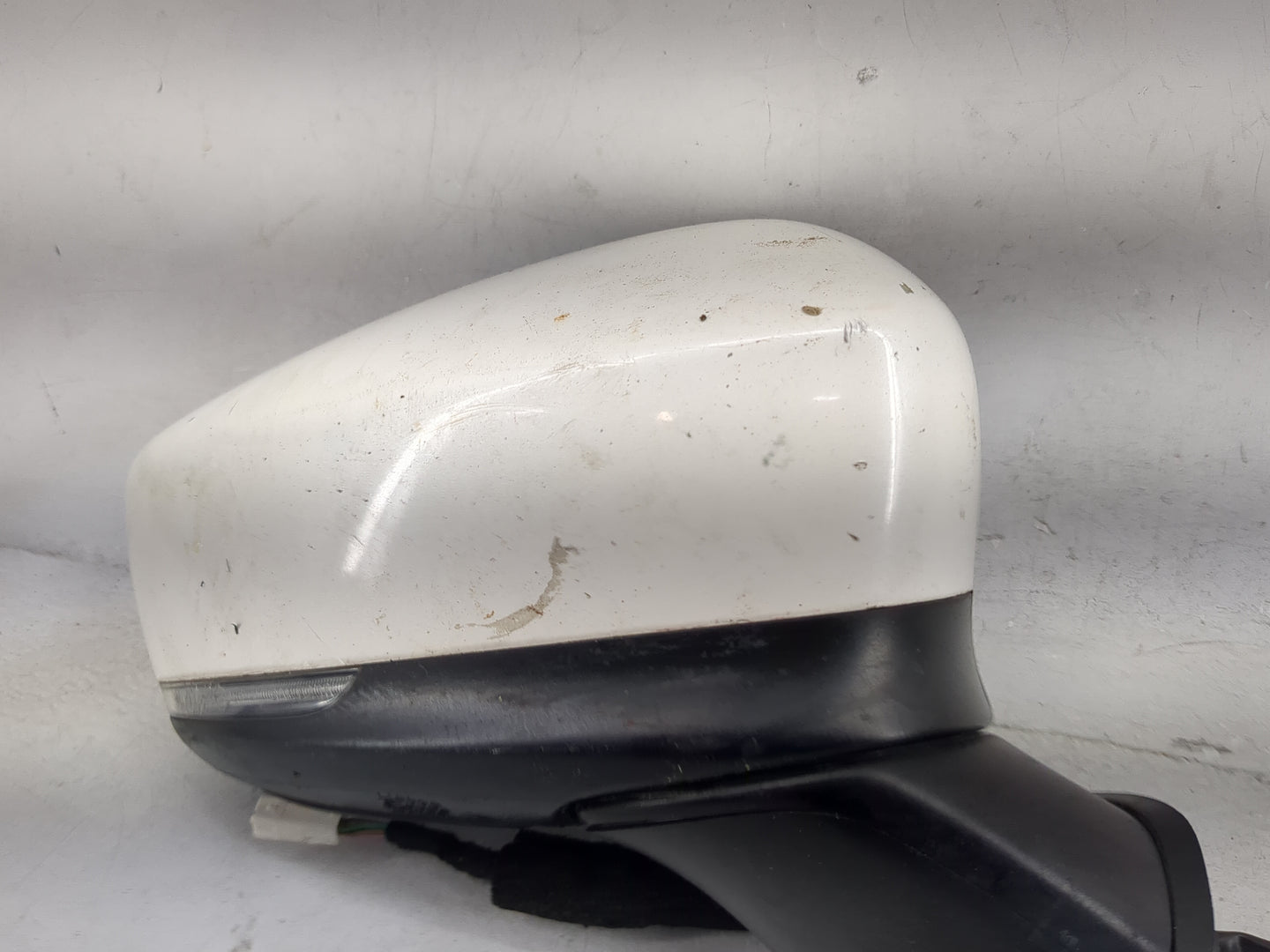 2014-2016 Mazda 6 Passenger Side View Mirror - Right Door Mirror OEM Used - Oemusedautoparts1.com