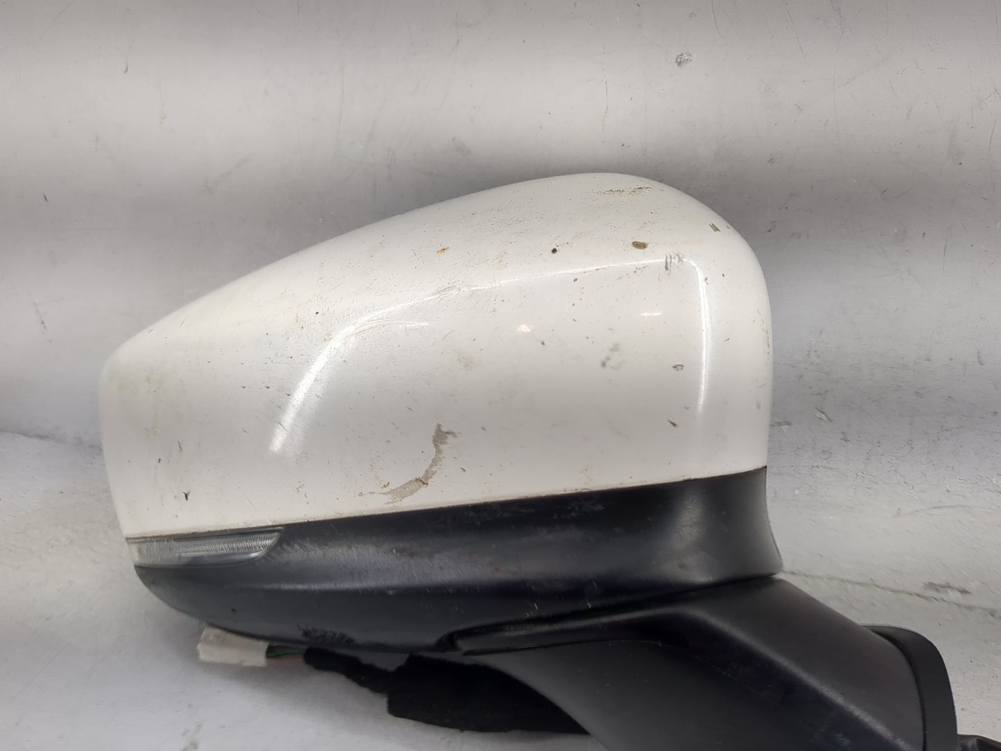 2014-2016 Mazda 6 Passenger Side View Mirror - Right Door Mirror OEM Used - Oemusedautoparts1.com