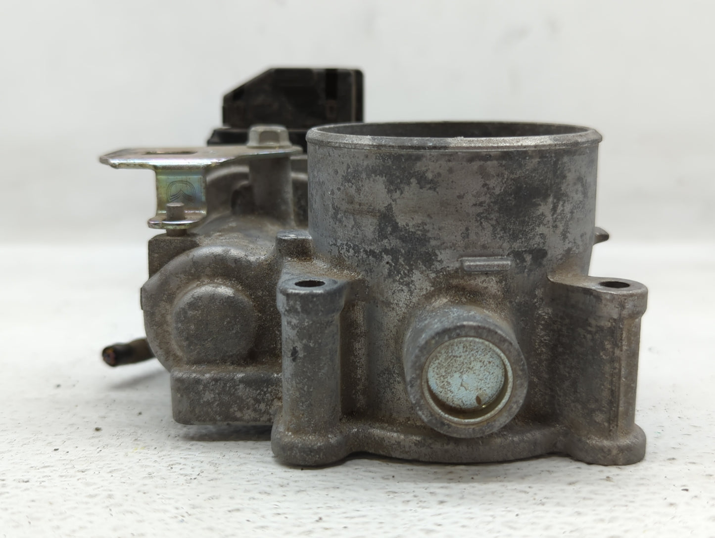 2014-2017 Mazda 6 Throttle Body P/N:PY01 13 640 A Fits Fits 2014 2015 2016 2017 2018 OEM Used Auto Parts - Oemusedautoparts1