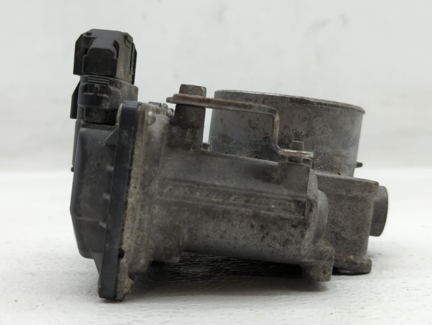 2014-2017 Mazda 6 Throttle Body P/N:PY01 13 640 A Fits Fits 2014 2015 2016 2017 2018 OEM Used Auto Parts - Oemusedautoparts1