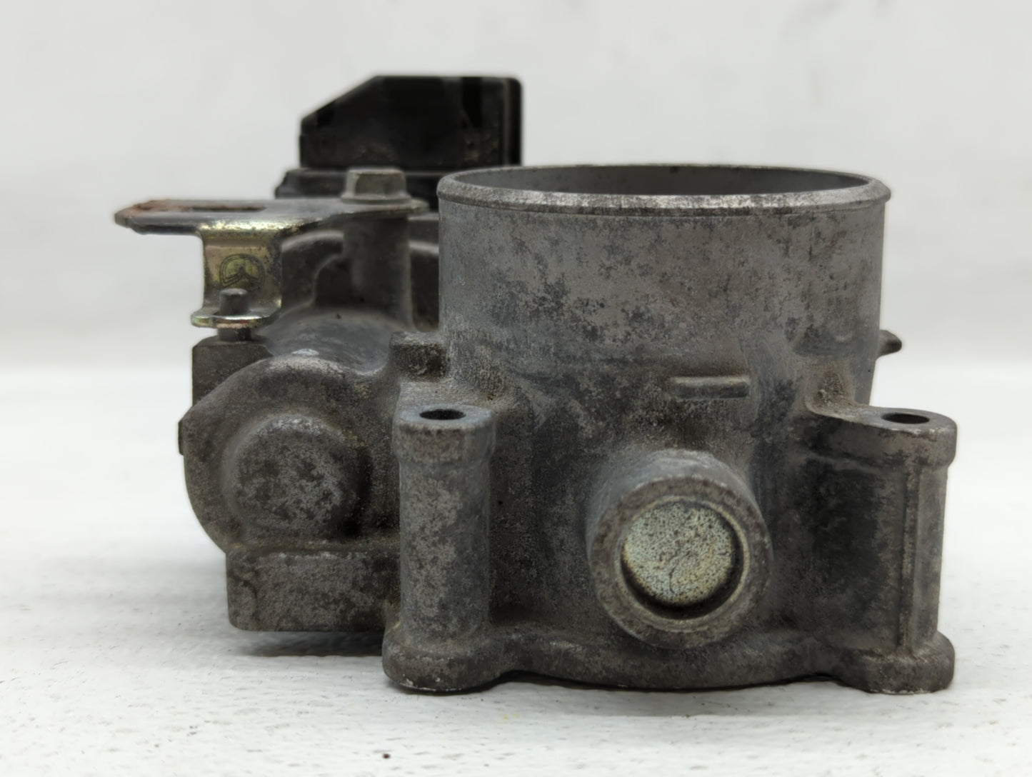2014-2017 Mazda 6 Throttle Body P/N:PY01 13 640 A Fits Fits 2014 2015 2016 2017 2018 OEM Used Auto Parts - Oemusedautoparts1