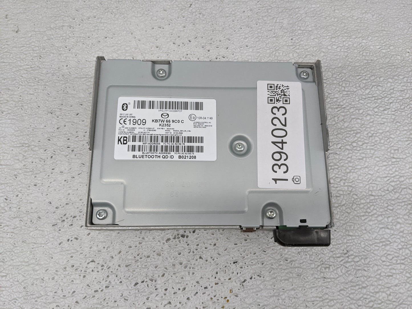 2017-2018 Mazda Cx-5 Radio AM FM Cd Player Receiver Replacement P/N:KB7W669C0C Fits Fits 2017 2018 OEM Used Auto Parts - Oem